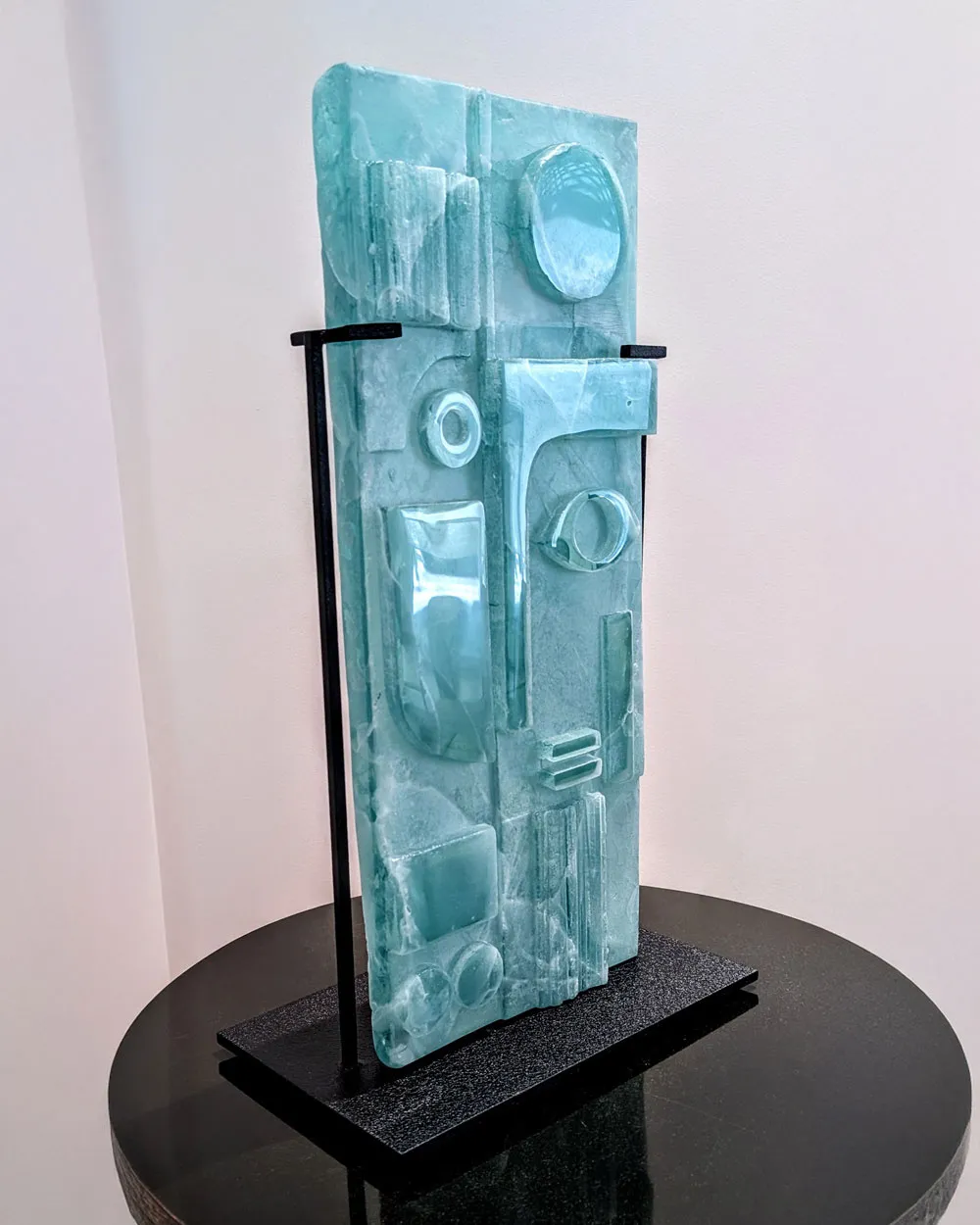 Echoes in Glass